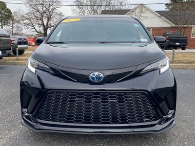 2025 Toyota Sienna XSE 7 Passenger