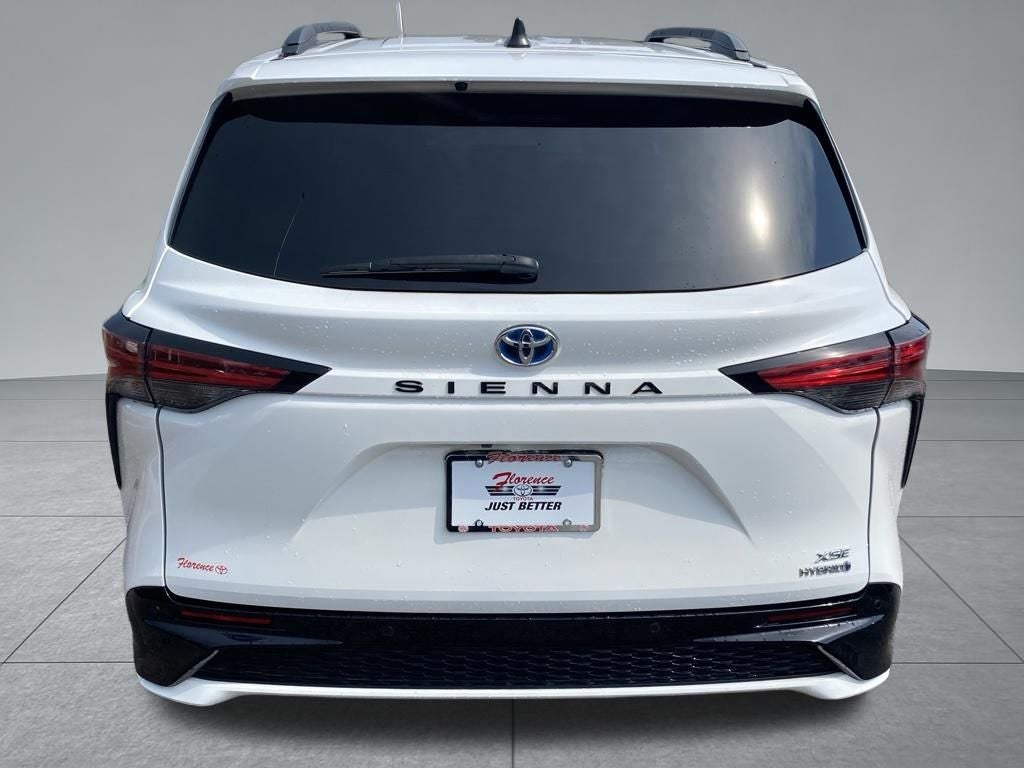 2023 Toyota Sienna XSE 7 Passenger