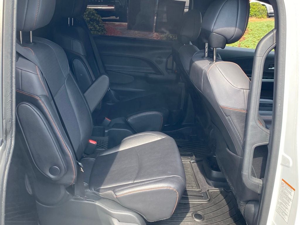 2023 Toyota Sienna XSE 7 Passenger