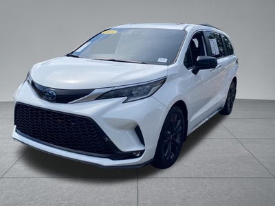 2023 Toyota Sienna XSE 7 Passenger