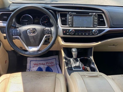 2016 Toyota Highlander Limited Platinum V6