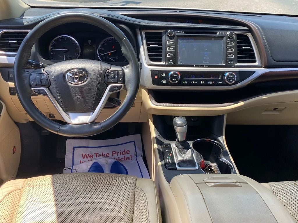 2016 Toyota Highlander Limited Platinum V6