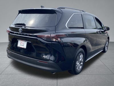 2025 Toyota Sienna XLE 7 Passenger