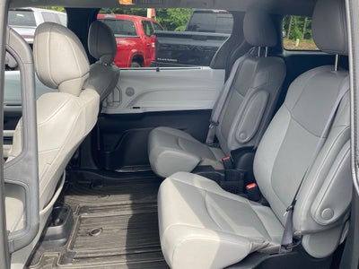2025 Toyota Sienna XLE 7 Passenger