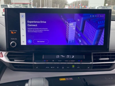 2025 Toyota Sienna XLE 8 Passenger