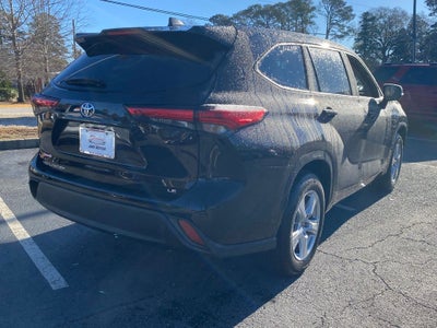 2022 Toyota Highlander LE