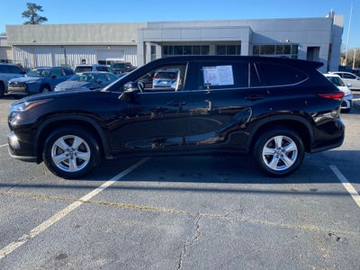2022 Toyota Highlander LE