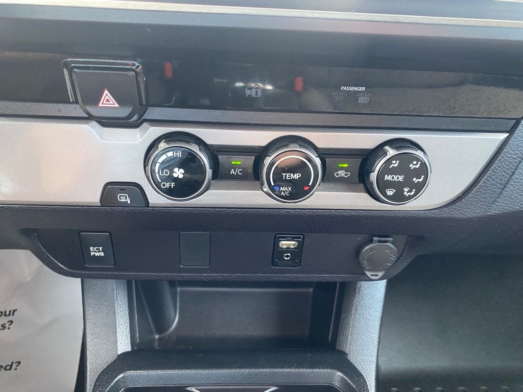 2017 Toyota Tacoma SR