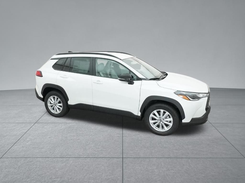 2025 Toyota Corolla Cross LE