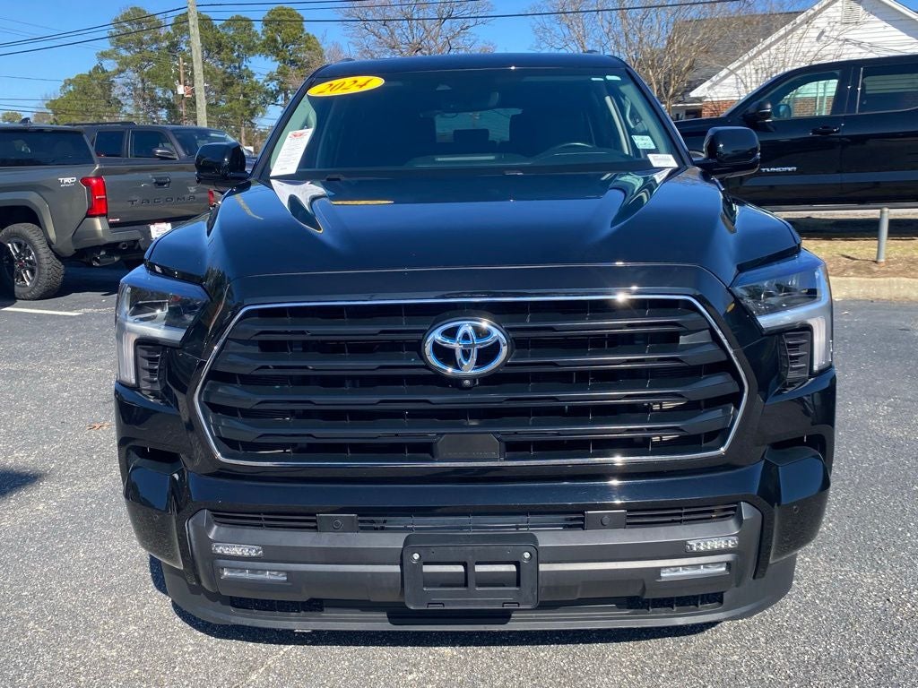 2024 Toyota Sequoia SR5