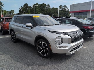 2022 Mitsubishi Outlander SE