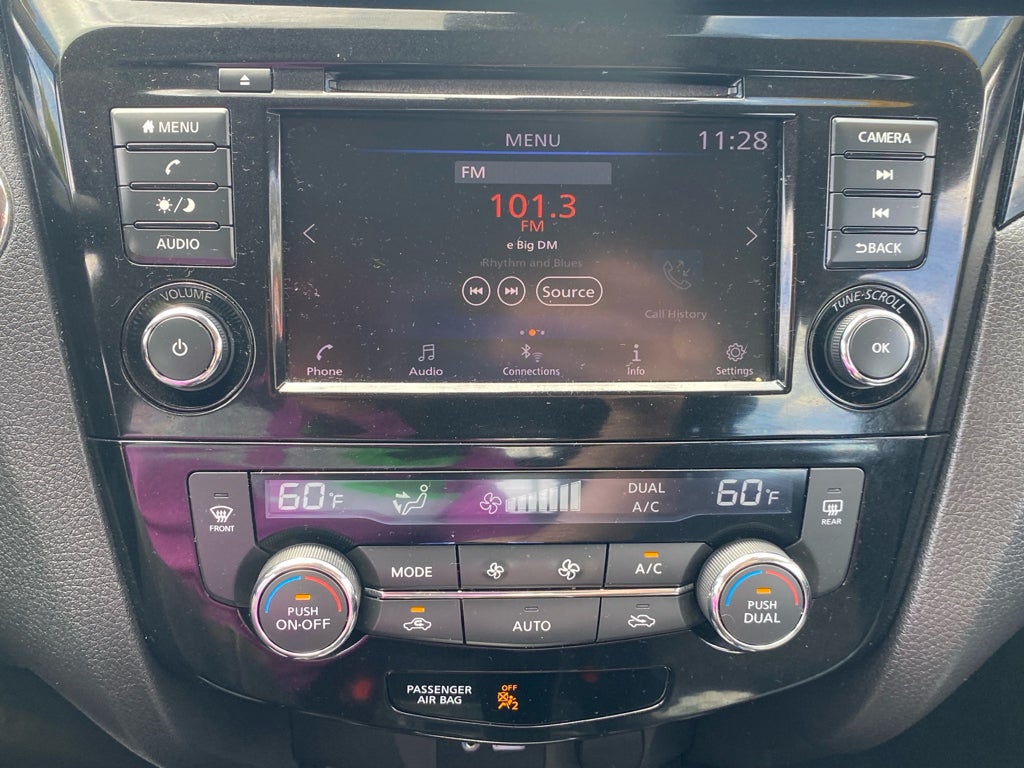 2022 Nissan Rogue Sport SV