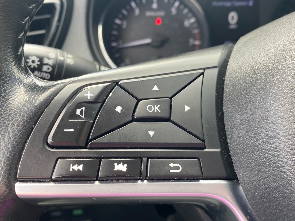 2022 Nissan Rogue Sport SV