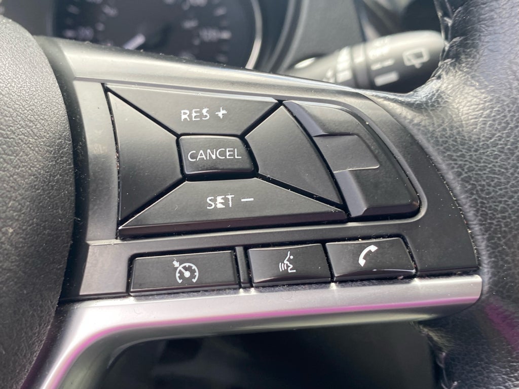 2022 Nissan Rogue Sport SV