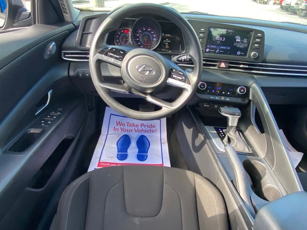 2022 Hyundai Elantra SEL