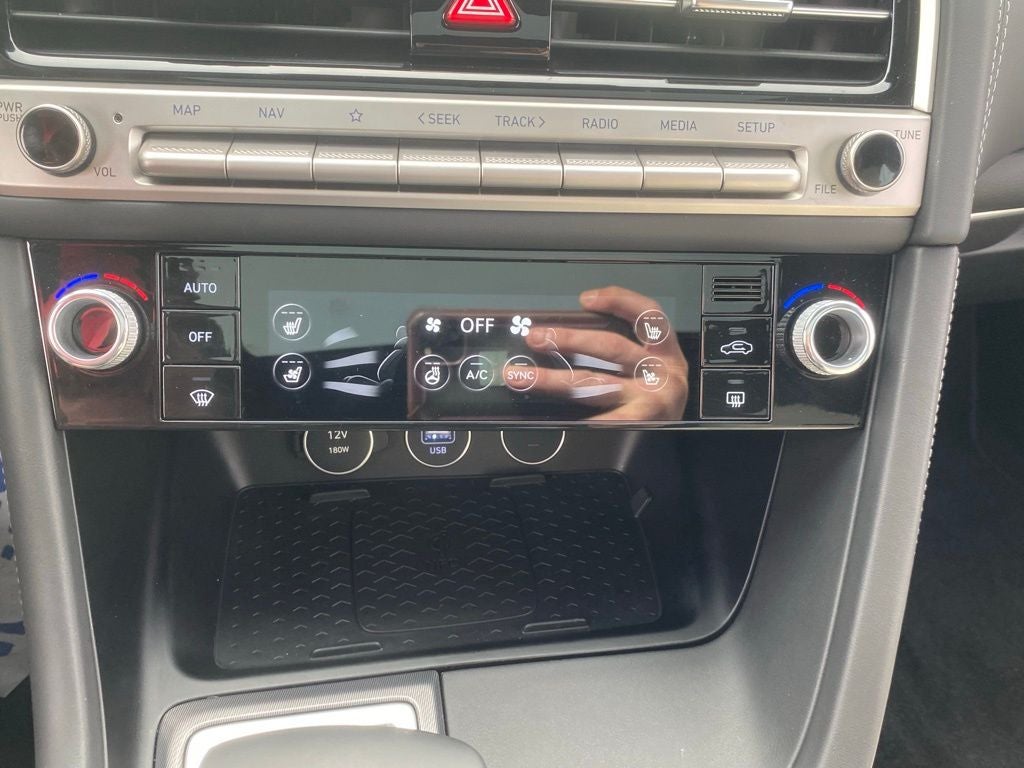 2025 Genesis G70 3.3T Sport Prestige