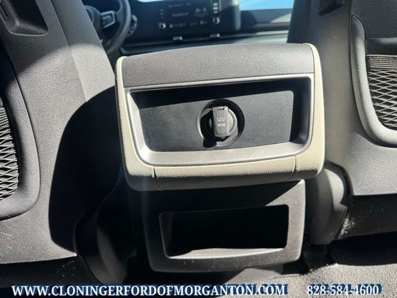 2023 Kia Carnival LX